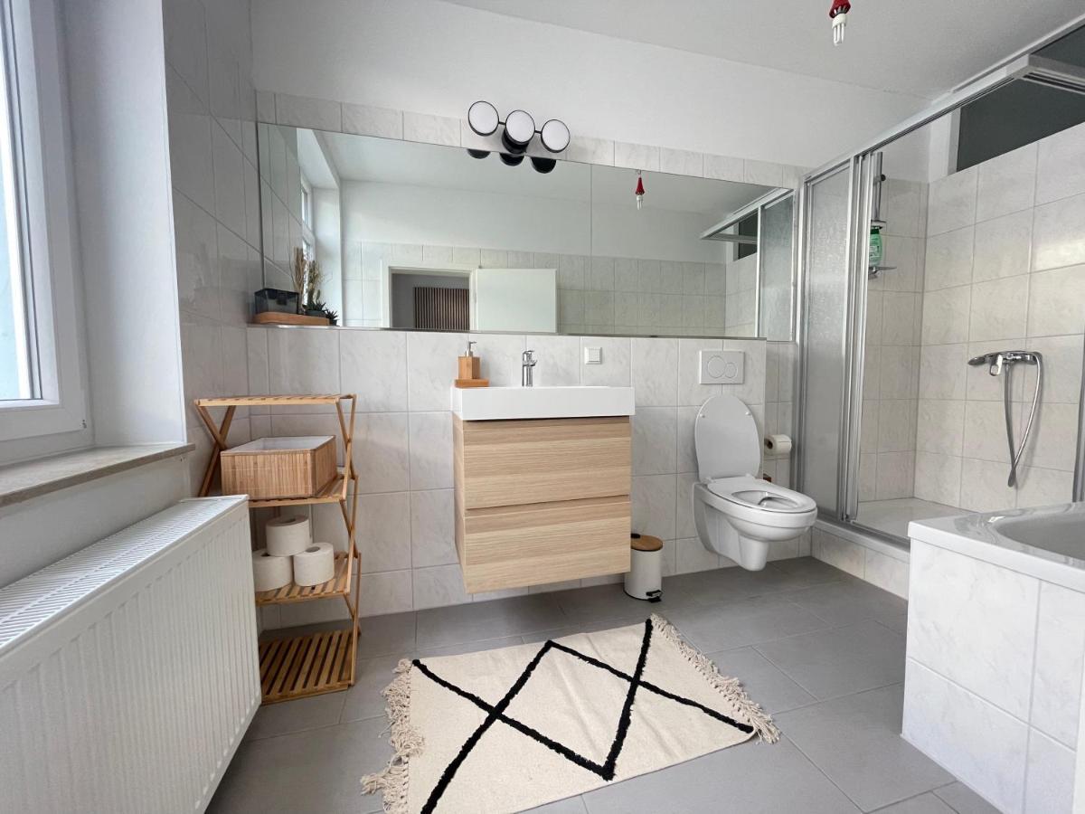 150Qm - 5 Rooms - Free Parking - Mallibase Apartments 汉诺威 外观 照片