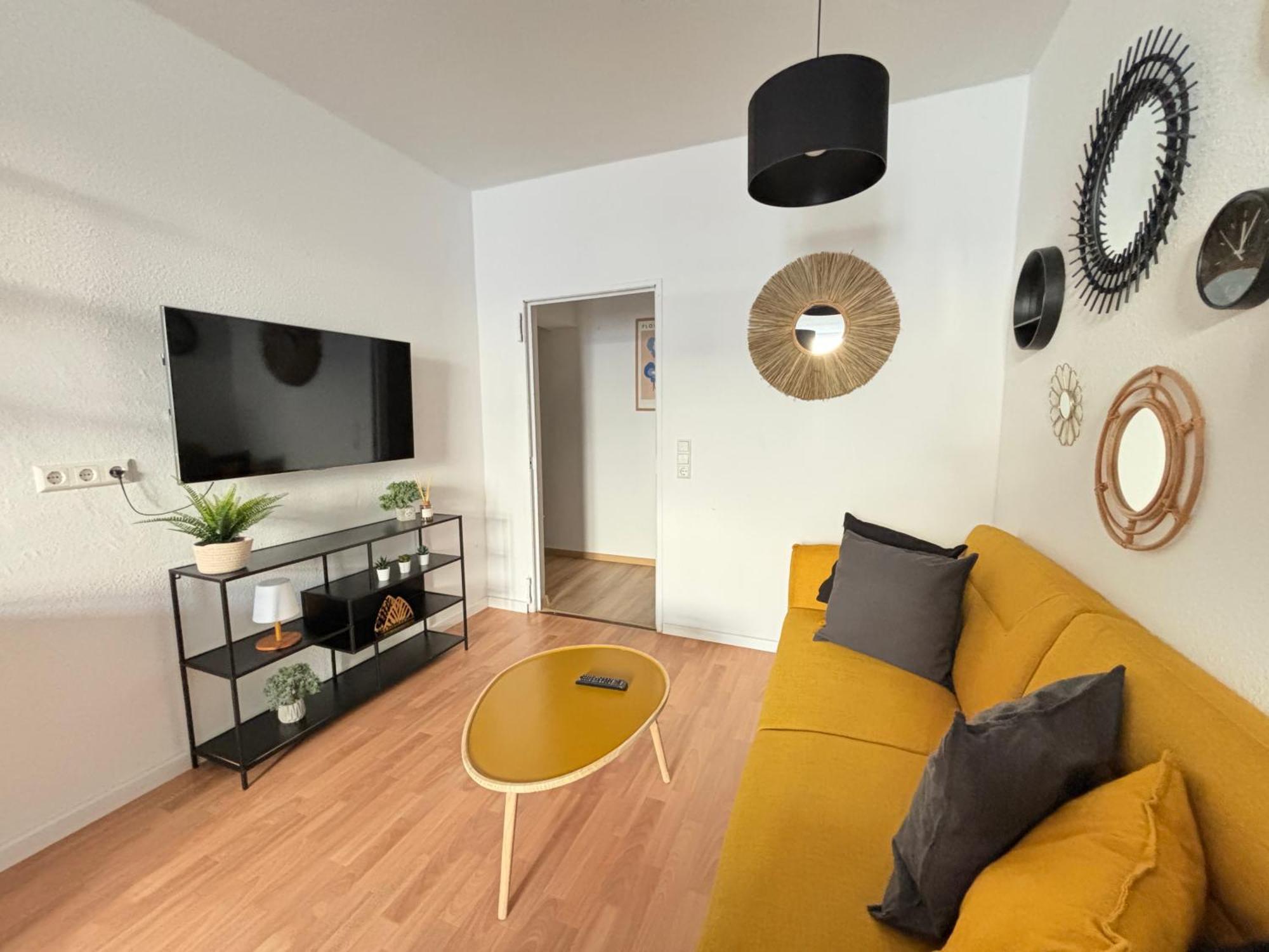 150Qm - 5 Rooms - Free Parking - Mallibase Apartments 汉诺威 外观 照片